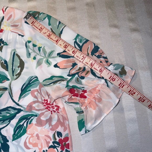 LOFT Floral Flutter V-Neck Top Sz S Short Sleeve - Picture 7 of 12